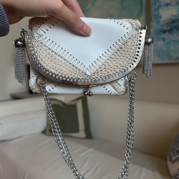 White Chain Crossbody Bag with Tassel Detail - Picture 9 of 10